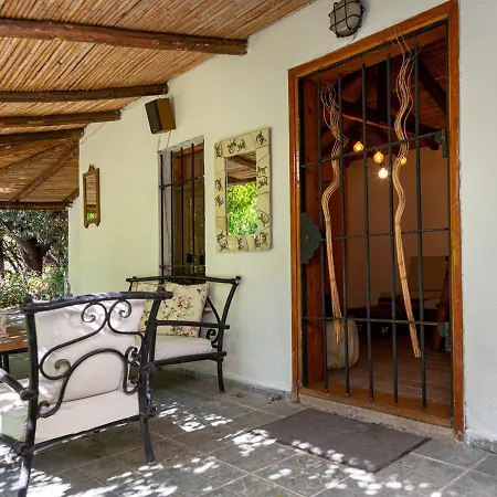 Cozy And Secluded House With Private Pool And Garden In Villa