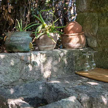 Cozy And Secluded House With Private Pool And Garden In Villa *
