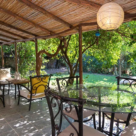 Cozy And Secluded House With Private Pool And Garden In *