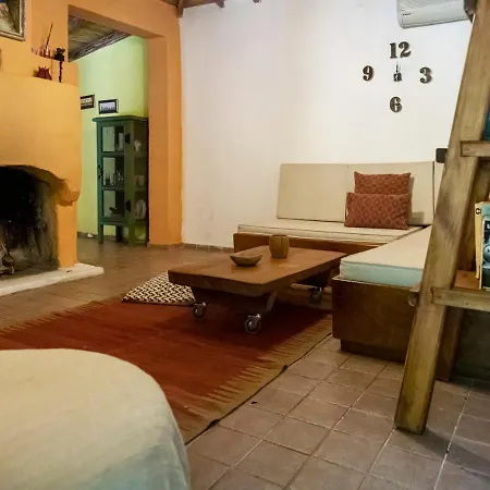 Villa Cozy And Secluded House With Private Pool And Garden In *